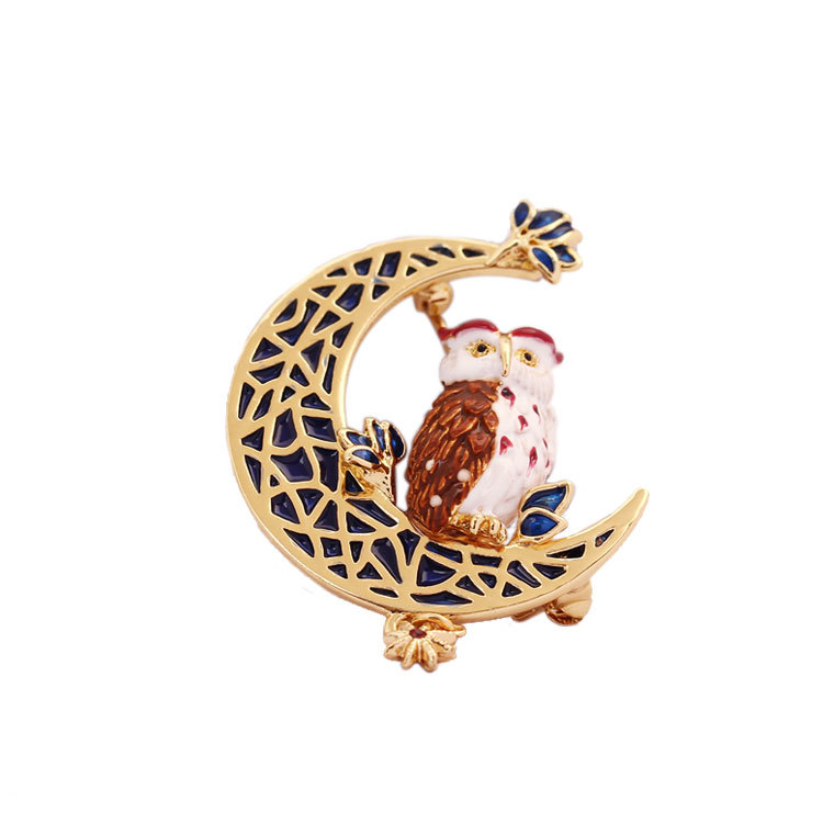 Enamel Glaze Moon On Real Owl Serena Gold Brooch