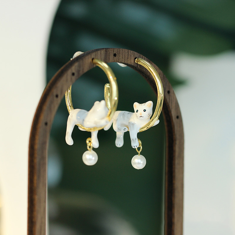 White Cat Kitty Kitten With Pearl Enamel C Shape Earrings