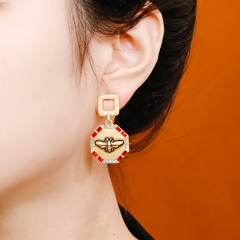 Inlaid Zircon Retro Vintage Bee Dangle Earrings