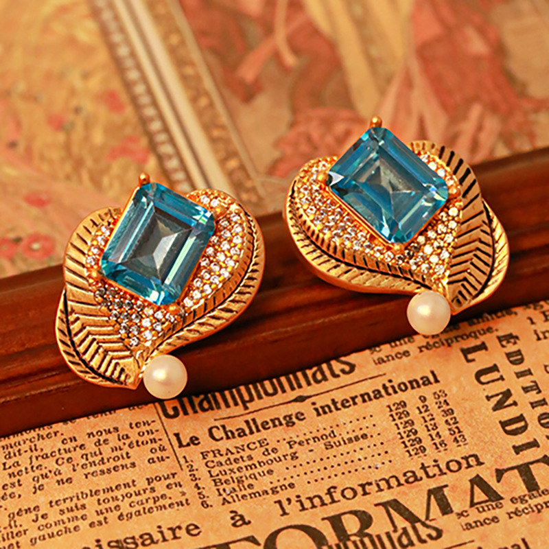 Inlaid Zircon Pearl Stone Retro Vintage Stud Earrings